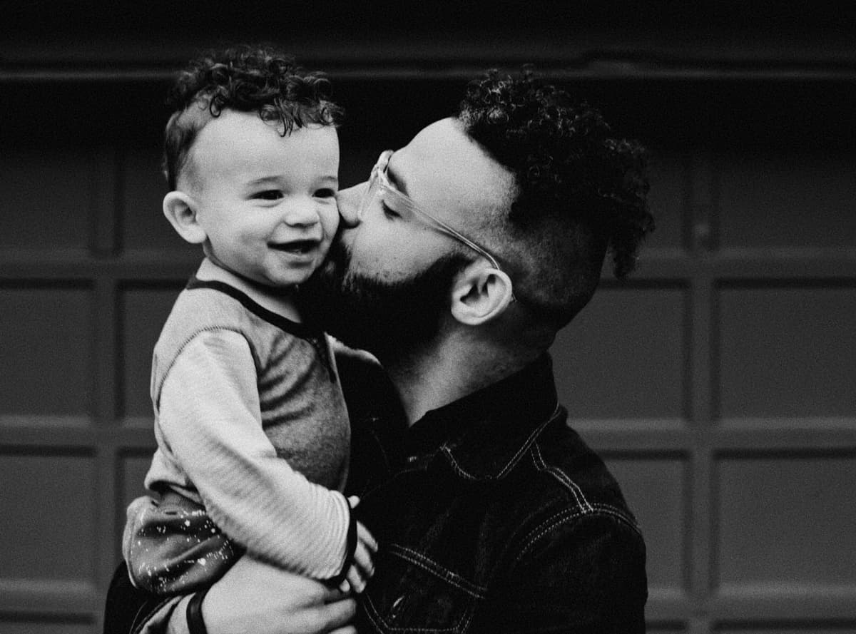 Gallery with mixed colors