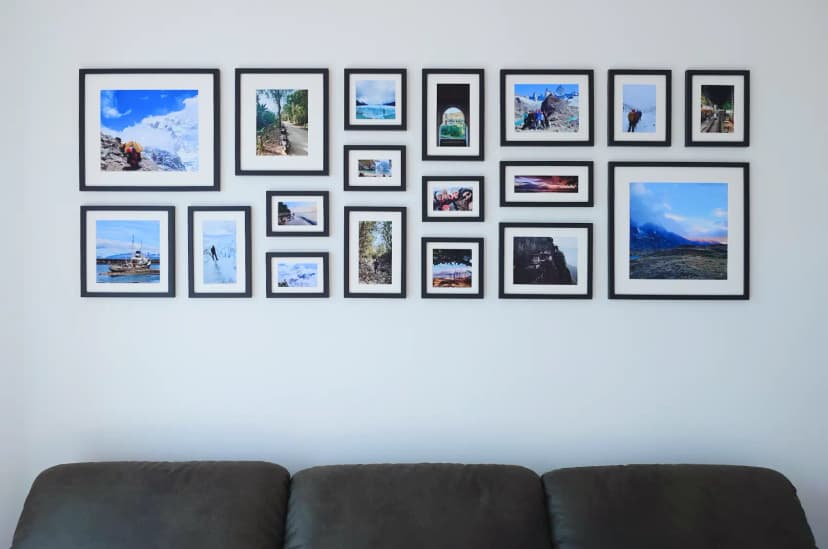 Henry's travel gallery close-up view