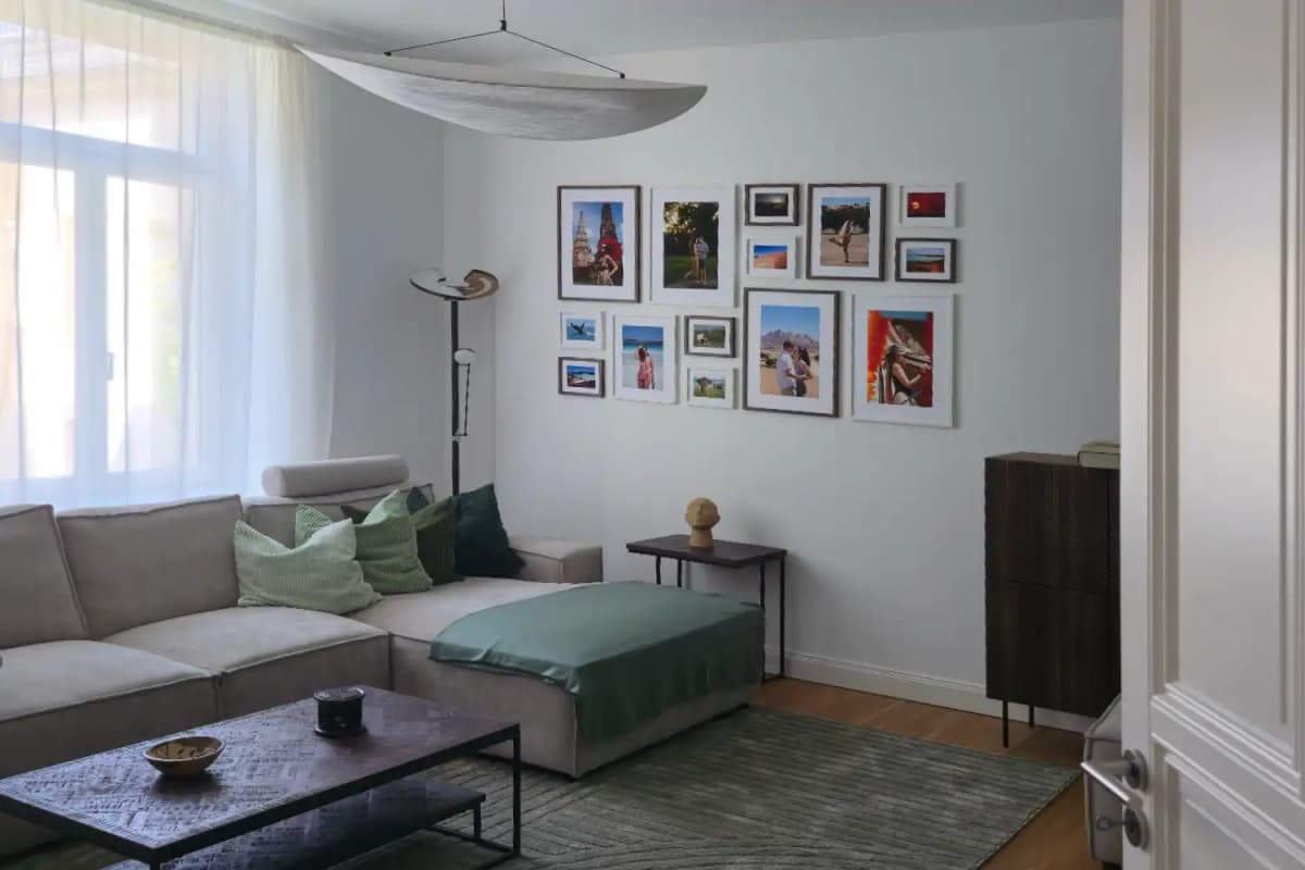 Round‑the‑World Adventure Framky Gallery