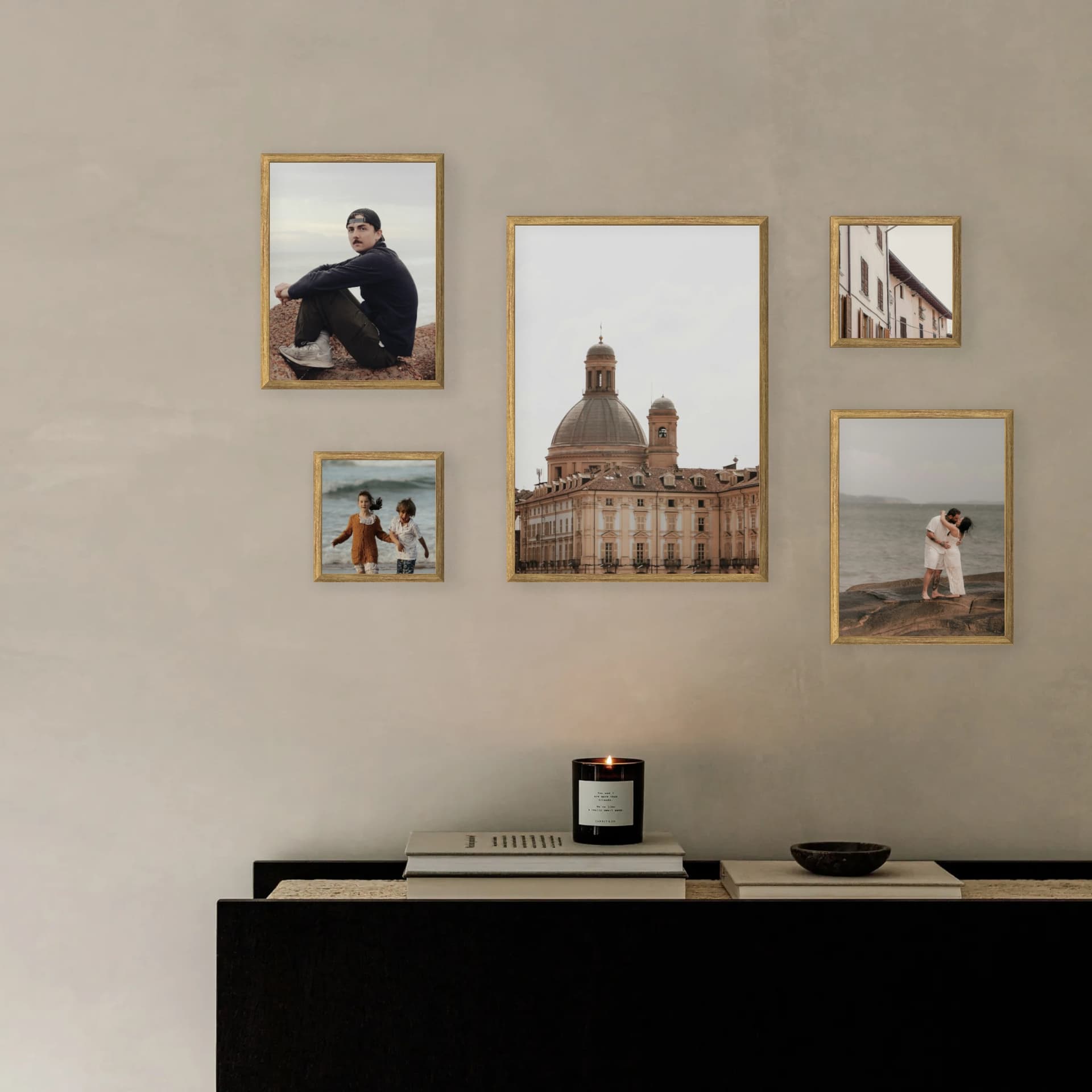 Photo wall 5 frames - Centerpiece Flow - interior view