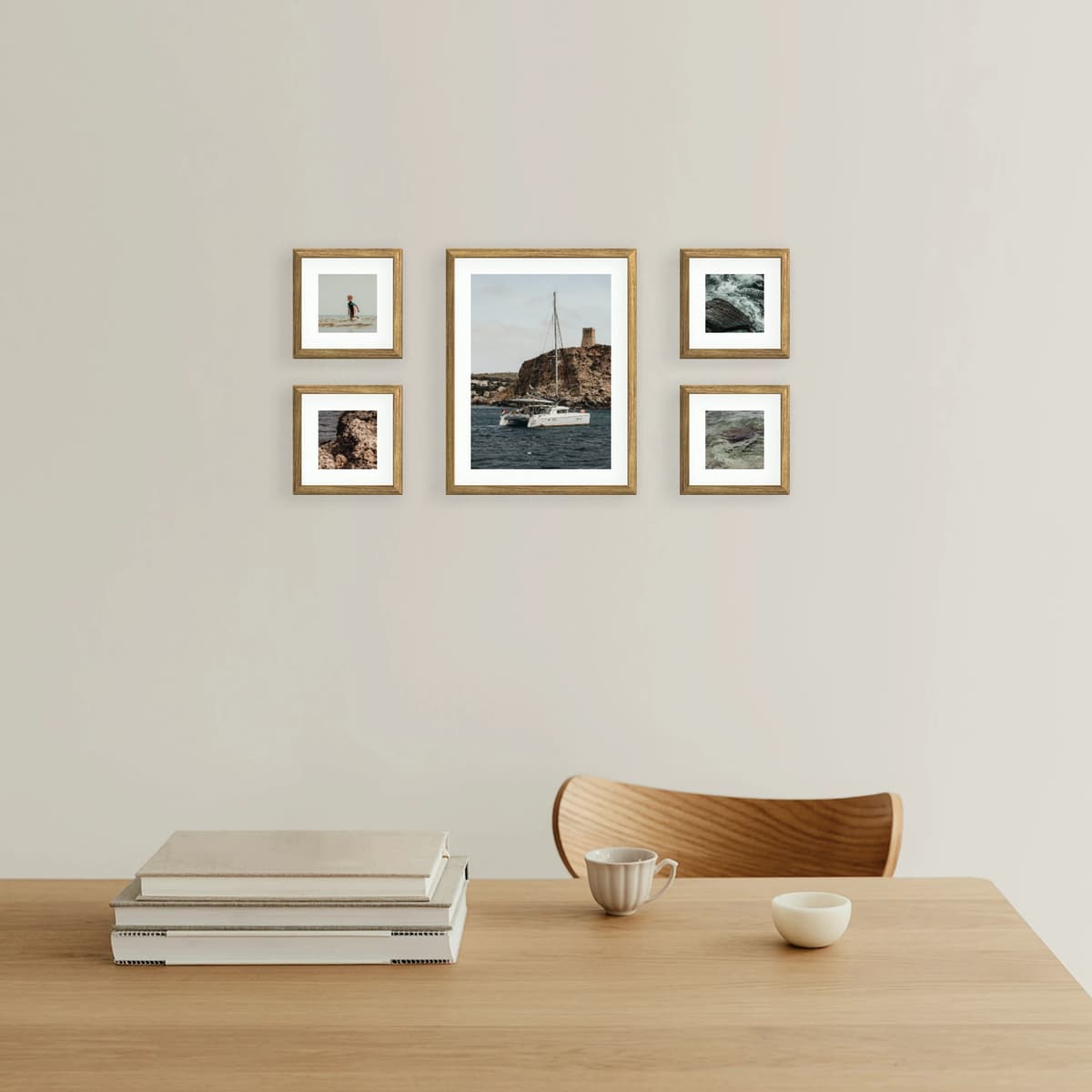 Photo wall 5 frames - Harbor Line - interior view
