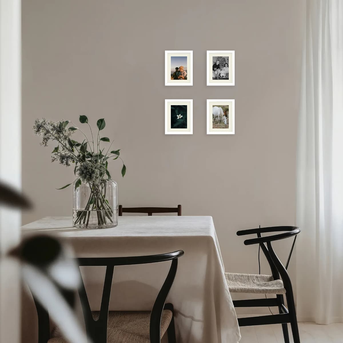 Photo wall 4 frames - Memory Array - interior view