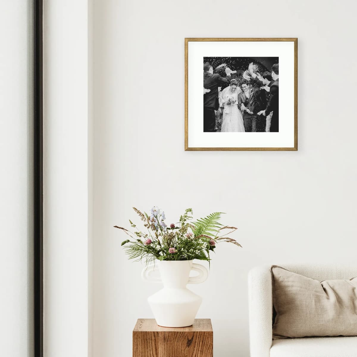 Photo frame - Natural Light - interior view