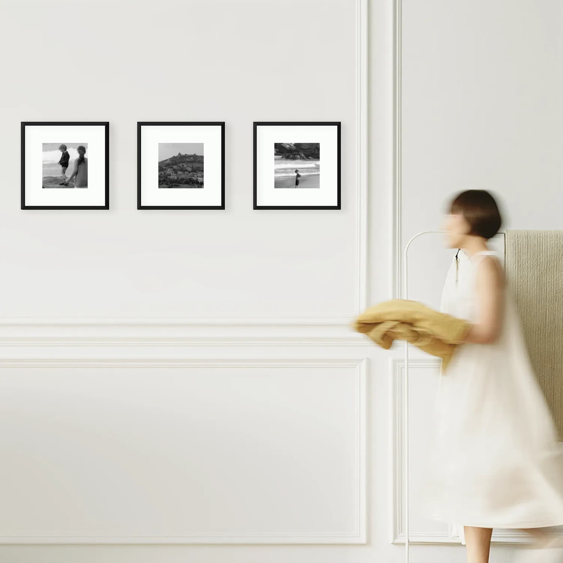 Photo wall 3 frames - Quiet Symmetry - interior view