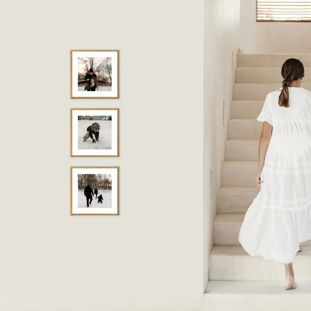 Photo frame - Vertical Story - interior view