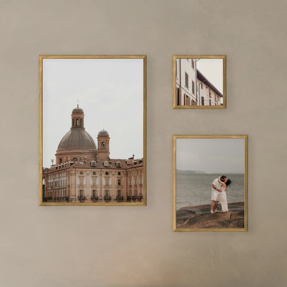 Photo wall 3 frames - Centerpiece Flow - main view