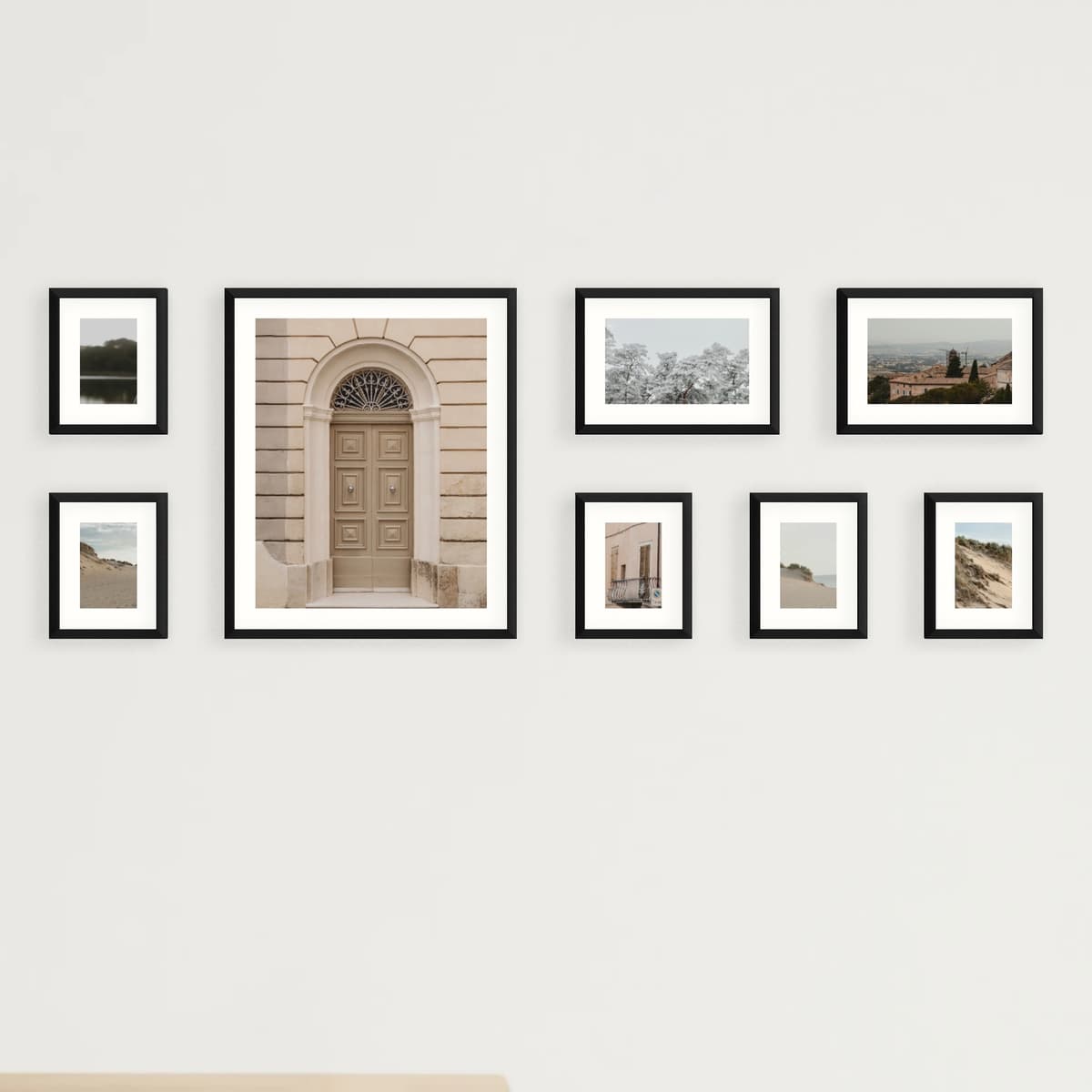 Photo wall 8 frames - Crosspoint - main view